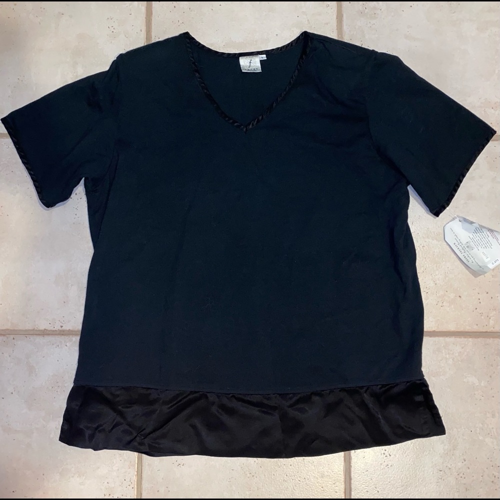 Focus short sleeve top Sz L